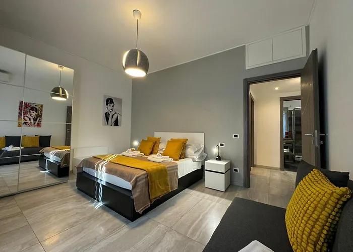 Elegant Escape By Ionio Metro Apartment Rom